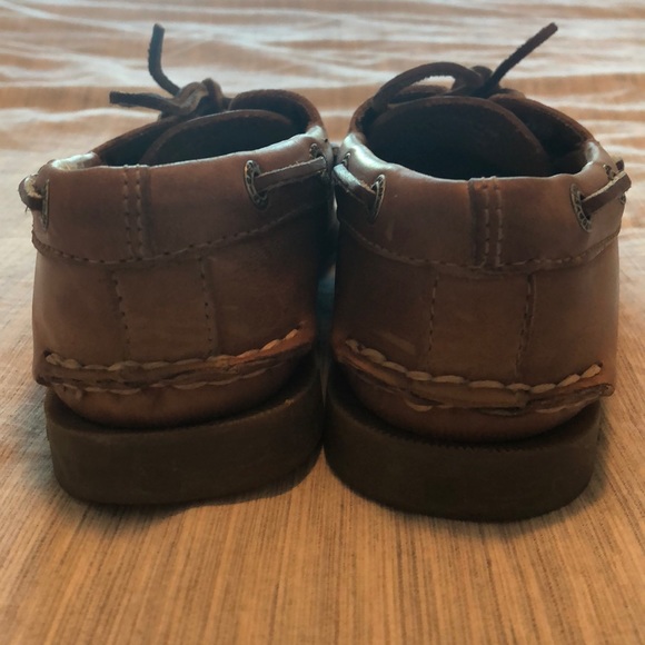 Sherry’s 2 eye Sahara brown boat shoes - Picture 2 of 5